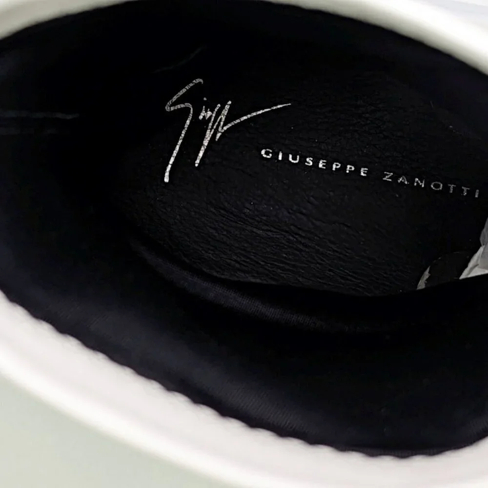 Giuseppe Zanotti giuseppe zanotti